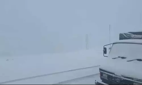 Bandipora राजदान दर्रे पर ताजा बर्फबारी, गुरेज घाटी में तापमान में गिरावट