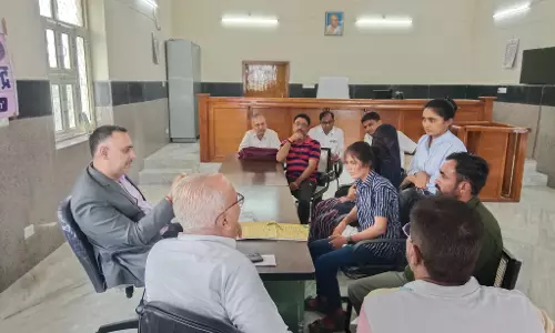 Barmer: चार प्रकरणों में मध्यस्थता के बाद पक्षकारों ने किया समझौता Barmer: चार प्रकरणों में मध्यस्थता के बाद पक्षकारों ने किया समझौता
