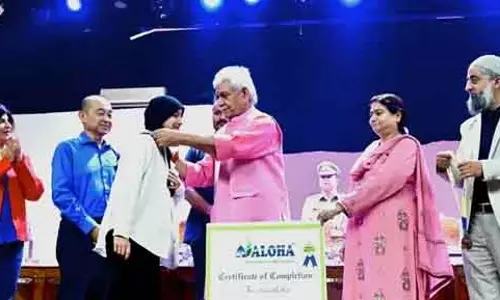 जम्मू-कश्मीर का विकास सीधे तौर पर युवाओं के विकास से जुड़ा है: LG Sinha
