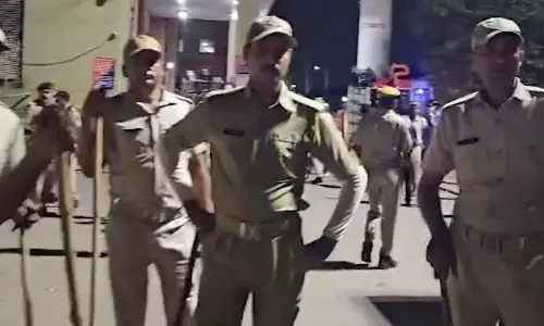 Jaipur के SMS अस्पताल के ICU में आग लगने से आठ लोगों की मौत, CM ने दिए जांच के आदेश Jaipur के SMS अस्पताल के ICU में आग लगने से आठ लोगों की मौत, CM ने दिए जांच के आदेश