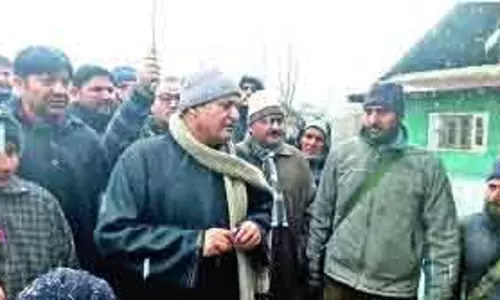 BARAMULLA जाविद डार ने रफियाबाद का दौरा किया