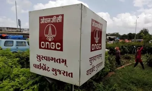 ONGC आंध्र प्रदेश में 172 तटवर्ती कुओं के विकास के लिए 8,110 करोड़ का निवेश करेगी ONGC आंध्र प्रदेश में 172 तटवर्ती कुओं के विकास के लिए 8,110 करोड़ का निवेश करेगी