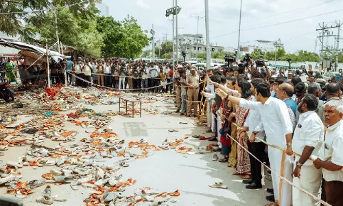 Karur: सरकारी उदासीनता और लापरवाही के कारण 41 लोगों की जान गई: EPS