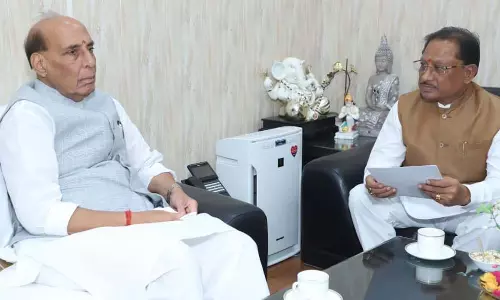 CM साय ने की केंद्रीय रक्षा मंत्री राजनाथ सिंह से मुलाकात