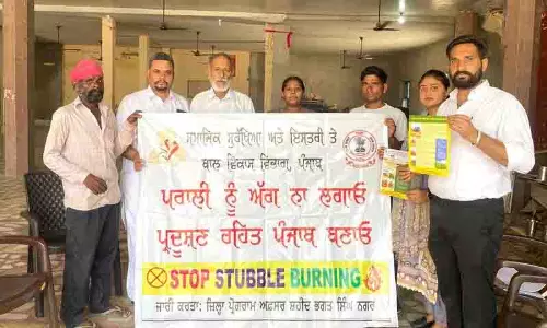 Nawanshahr village में अभियान चलाकर किसानों से पराली न जलाने का आग्रह