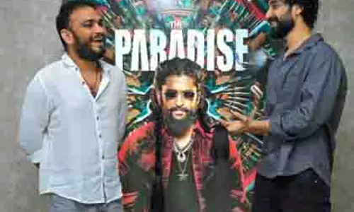 Paradise की स्क्रिप्ट पढ़ने के बाद अभिनेता राघव जुयाल ने नानी को बताया Paradise की स्क्रिप्ट पढ़ने के बाद अभिनेता राघव जुयाल ने नानी को बताया