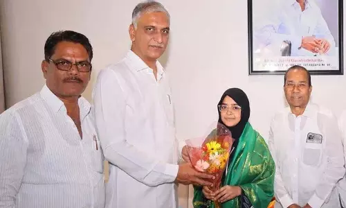 आपको तेलंगाना समाज को कुछ वापस देना चाहिए.. हरीश राव की छात्रों को सलाह आपको तेलंगाना समाज को कुछ वापस देना चाहिए.. हरीश राव की छात्रों को सलाह