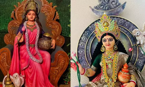 Lakshmi Puja के लिए मयूरेश्वर में तीन जिलों से भीड़ जुटी Lakshmi Puja के लिए मयूरेश्वर में तीन जिलों से भीड़ जुटी