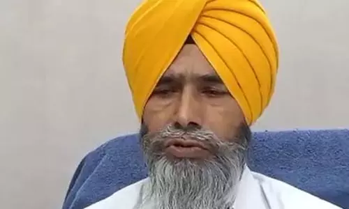 गुरु नानक देव जी के प्रकाश पर्व पर सिख जत्थे को पाकिस्तान जाने की मिली इजाजत, एसजीपीसी ने जताया संतोष गुरु नानक देव जी के प्रकाश पर्व पर सिख जत्थे को पाकिस्तान जाने की मिली इजाजत, एसजीपीसी ने जताया संतोष