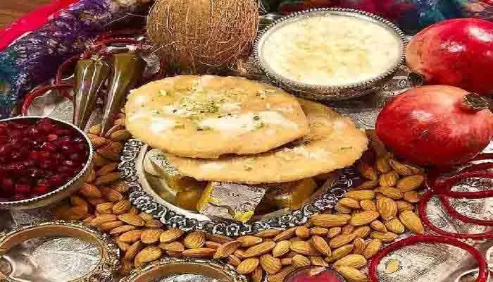 Karwa Chauth Sargi Timing: ये है करवा चौथ की सरगी खाने का शुभ मुहूर्त Karwa Chauth Sargi Timing: ये है करवा चौथ की सरगी खाने का शुभ मुहूर्त