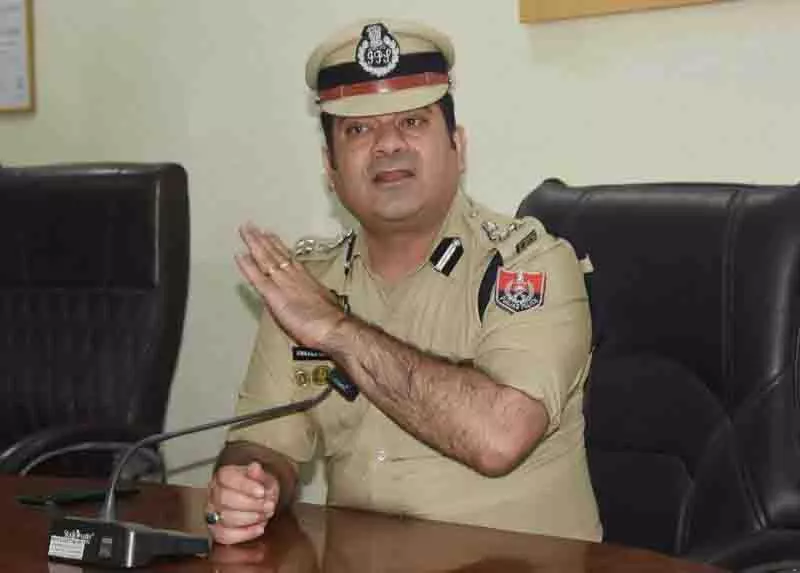 Ludhiana कमिश्नरेट बेहतर पुलिसिंग के लिए आपातकालीन प्रतिक्रिया प्रणाली को नया रूप देने के लिए तैयार Ludhiana कमिश्नरेट बेहतर पुलिसिंग के लिए आपातकालीन प्रतिक्रिया प्रणाली को नया रूप देने के लिए तैयार