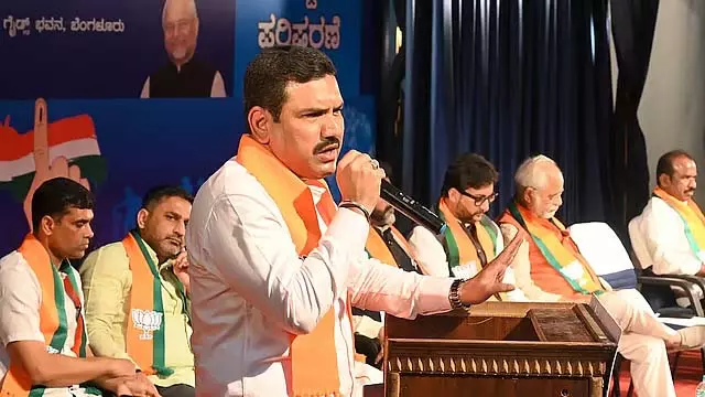 राज्य में मतदाता सूची का विशेष पुनरीक्षण: BJP ने तैयारियां शुरू की राज्य में मतदाता सूची का विशेष पुनरीक्षण: BJP ने तैयारियां शुरू की
