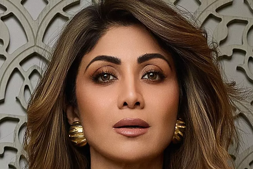 Shilpa Shetty ने 60 करोड़ रुपये की धोखाधड़ी में EOW में दिया बयान Shilpa Shetty ने 60 करोड़ रुपये की धोखाधड़ी में EOW में दिया बयान
