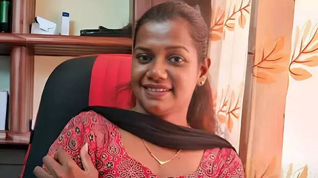 kerala: महिला वकील की आत्महत्या के आरोप में पुरुष वकील गिरफ्तार kerala: महिला वकील की आत्महत्या के आरोप में पुरुष वकील गिरफ्तार