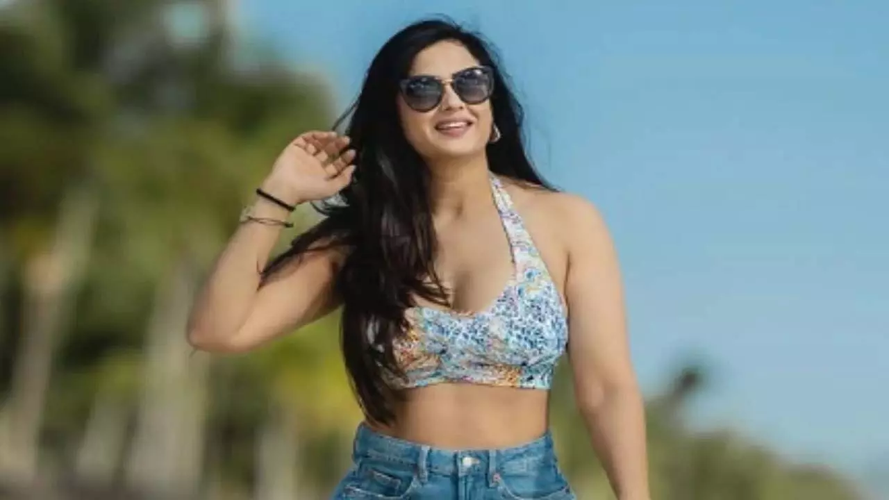 44 साल की उम्र में Shweta Tiwari का फिटनेस ट्रांसफॉर्मेशन 44 साल की उम्र में Shweta Tiwari का फिटनेस ट्रांसफॉर्मेशन