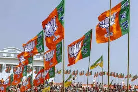 Lucknow: पंचायत चुनाव में बीजेपी का मास्टरस्ट्रोक, अल्पसंख्यक मोर्चा एक्टिव Lucknow: पंचायत चुनाव में बीजेपी का मास्टरस्ट्रोक, अल्पसंख्यक मोर्चा एक्टिव