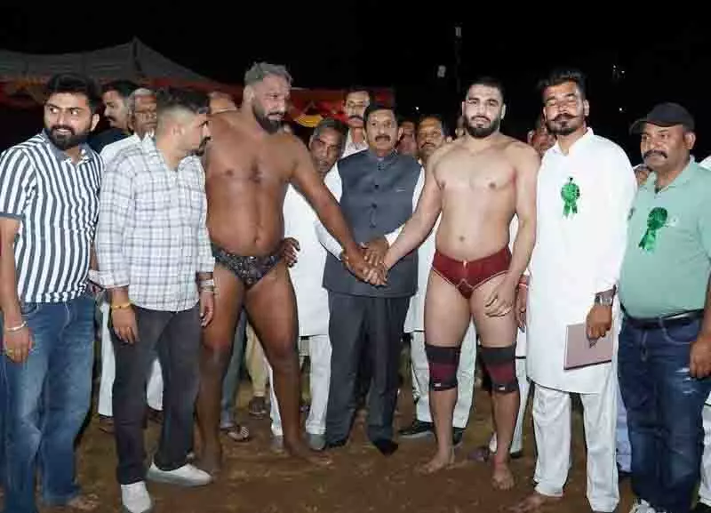 Agnihotri ने पारंपरिक खेलों को बढ़ावा देने की आवश्यकता पर बल दिया Agnihotri ने पारंपरिक खेलों को बढ़ावा देने की आवश्यकता पर बल दिया