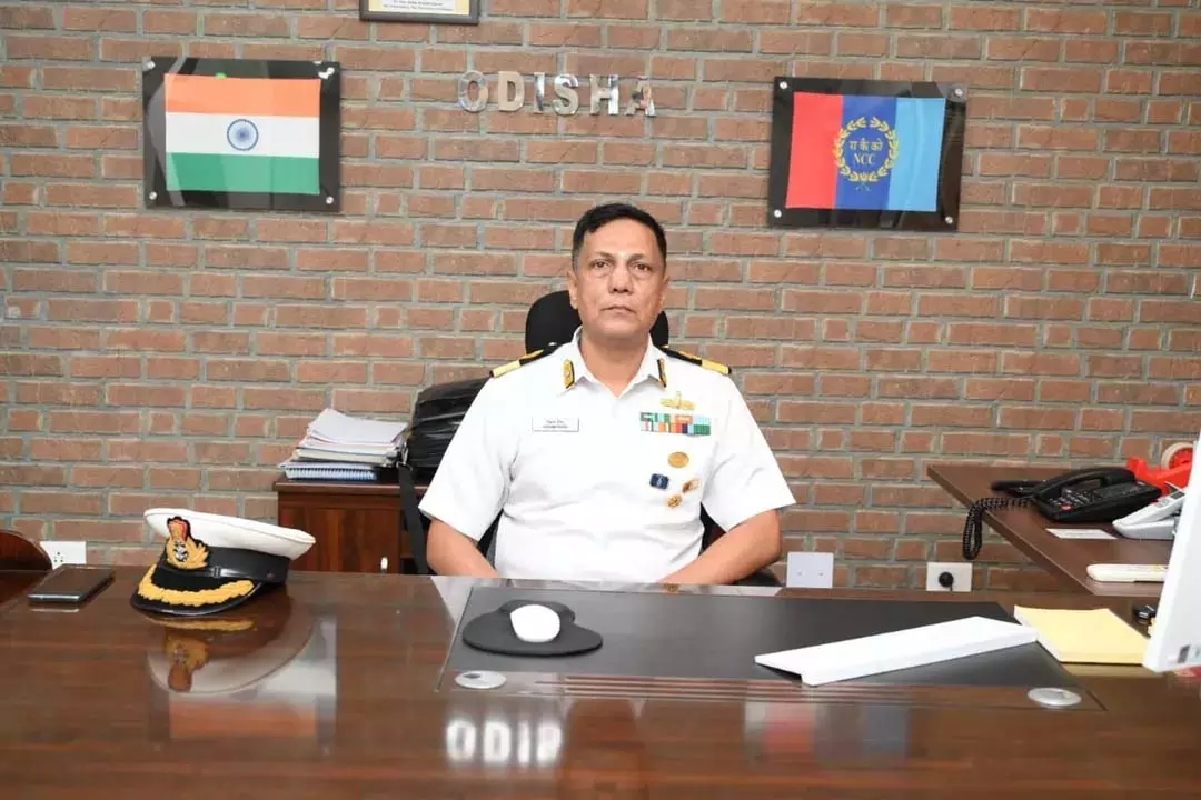 कमोडोर विक्रम सिंह ने एनसीसी ओडिशा के नए DDG का पदभार संभाला कमोडोर विक्रम सिंह ने एनसीसी ओडिशा के नए DDG का पदभार संभाला
