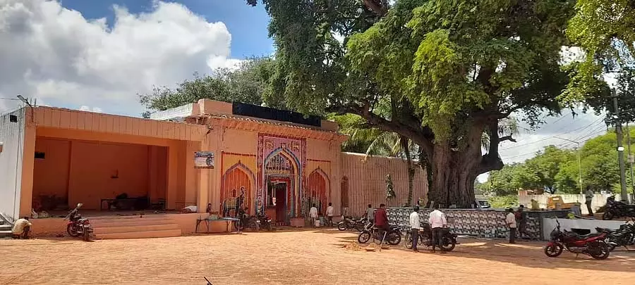 Devarahipparagi : मल्लैया मंदिर का इतिहास 1500 साल पुराना है Devarahipparagi : मल्लैया मंदिर का इतिहास 1500 साल पुराना है