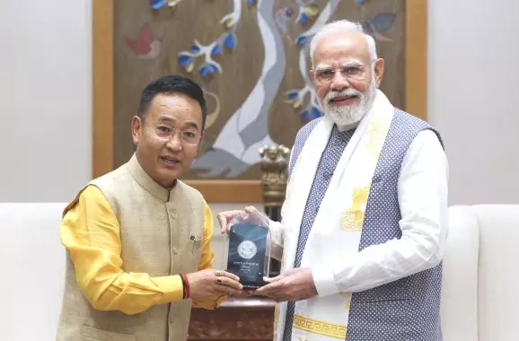 मुख्यमंत्री ने प्रधानमंत्री मोदी से मुलाकात की, Sikkim से जुड़े प्रमुख मुद्दों पर चर्चा की मुख्यमंत्री ने प्रधानमंत्री मोदी से मुलाकात की, Sikkim से जुड़े प्रमुख मुद्दों पर चर्चा की