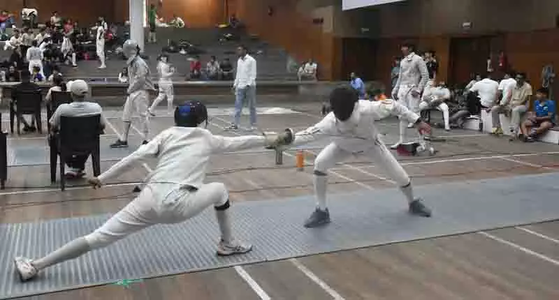 Chandigarh: प्रांशी ने राज्य स्तरीय तलवारबाजी प्रतियोगिता में स्वर्ण पदक जीता Chandigarh: प्रांशी ने राज्य स्तरीय तलवारबाजी प्रतियोगिता में स्वर्ण पदक जीता