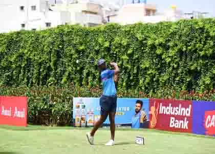 Bengaluru Open 2025: विराज मदप्पा और सुभाष तमांग पहले राउंड के बाद टॉप पर Bengaluru Open 2025: विराज मदप्पा और सुभाष तमांग पहले राउंड के बाद टॉप पर