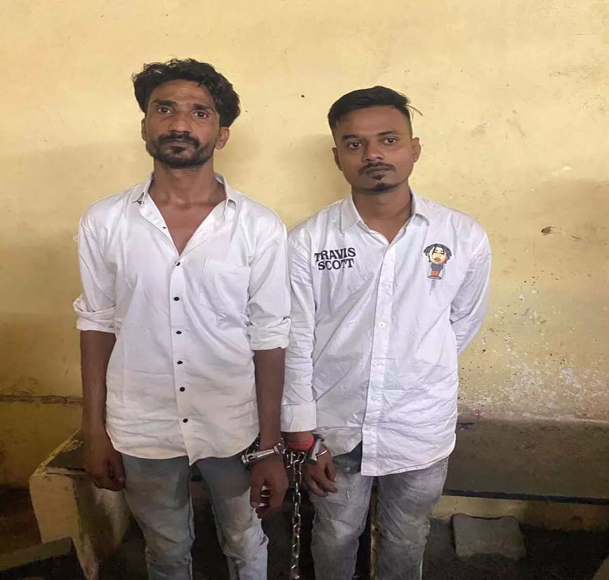 नशीली कफ सिरप बेचने वालों को मिली 10 साल की जेल नशीली कफ सिरप बेचने वालों को मिली 10 साल की जेल