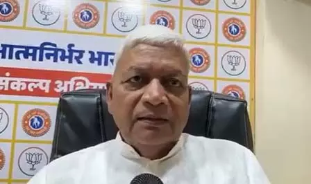 बिहार में घोटालेबाज या सुशासन, जनता तय करे: दामोदर अग्रवाल बिहार में घोटालेबाज या सुशासन, जनता तय करे: दामोदर अग्रवाल