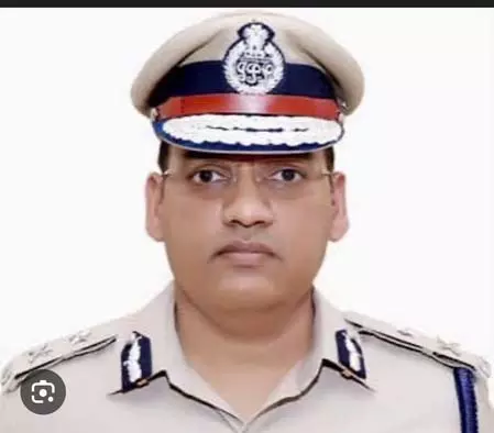 हरियाणा पुलिस अधिकारी आत्महत्या मामला : वसीयत और अंतिम नोट बरामद (लीड-1) हरियाणा पुलिस अधिकारी आत्महत्या मामला : वसीयत और अंतिम नोट बरामद (लीड-1)
