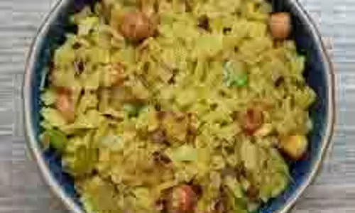 Kanda Poha For Breakfast:  झटपट ट्राई करें कांदा पोहा