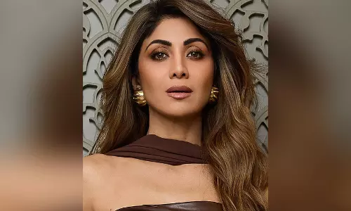 60 करोड़ की ठगी मामले में शिल्पा शेट्टी का बयान दर्ज, ईओडब्ल्यू ने साढ़े चार घंटे तक की पूछताछ 60 करोड़ की ठगी मामले में शिल्पा शेट्टी का बयान दर्ज, ईओडब्ल्यू ने साढ़े चार घंटे तक की पूछताछ