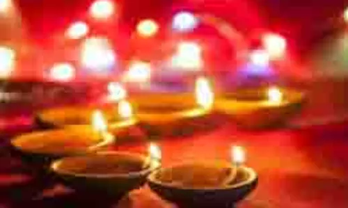 Kartik Mass 2025: जानिए कार्तिक माह में स्नान, जाप और दीपदान का क्यों होता है खास महत्व
