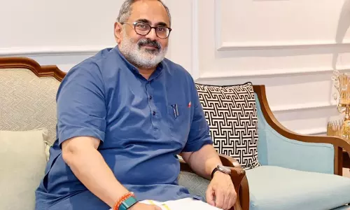 सबरीमाला सोना चढ़ाने के विवाद की केंद्रीय एजेंसी जांच करे: केरल भाजपा सबरीमाला सोना चढ़ाने के विवाद की केंद्रीय एजेंसी जांच करे: केरल भाजपा