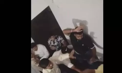 मरीज के साथ डॉक्टर ने की मारपीट, बाउंसरो ने दिया साथ