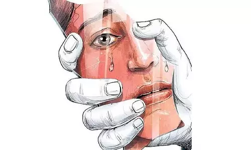 Karnataka : पानी देने से मना करने पर पत्नी पर डंडे से हमला, पत्नी कोमा में, दुखद मौत Karnataka : पानी देने से मना करने पर पत्नी पर डंडे से हमला, पत्नी कोमा में, दुखद मौत