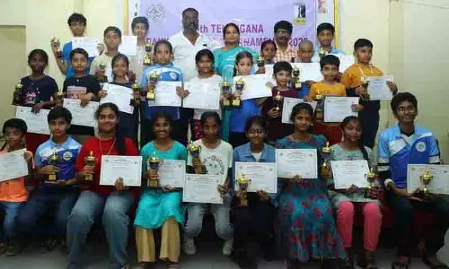 रेयांश और रिनयारा ने Telangana राज्य शतरंज प्रतियोगिता में अंडर-7 खिताब जीते रेयांश और रिनयारा ने Telangana राज्य शतरंज प्रतियोगिता में अंडर-7 खिताब जीते