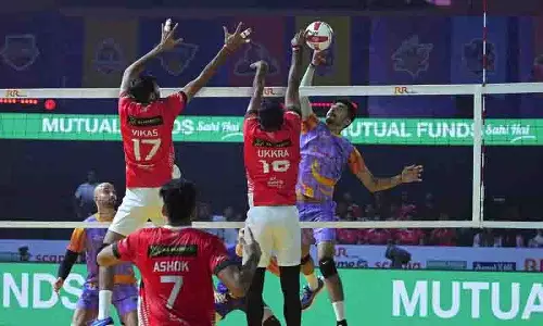 Mumbai मेटियर्स ने कालीकट हीरोज पर 3-0 से जीत के साथ शानदार प्रदर्शन जारी रखा Mumbai मेटियर्स ने कालीकट हीरोज पर 3-0 से जीत के साथ शानदार प्रदर्शन जारी रखा