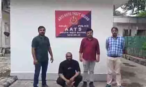 वीज़ा एक्सपायर होने पर नाइजीरियाई नागरिक को दिल्ली में हिरासत में लिया गया वीज़ा एक्सपायर होने पर नाइजीरियाई नागरिक को दिल्ली में हिरासत में लिया गया