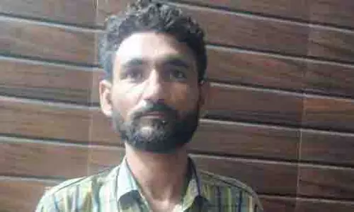 Raj Nagar एक्सटेंशन में शराब की दुकान के बाहर व्यक्ति की पीट-पीटकर हत्या Raj Nagar एक्सटेंशन में शराब की दुकान के बाहर व्यक्ति की पीट-पीटकर हत्या