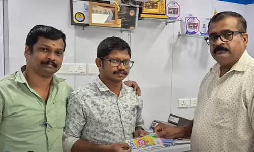 kerala: बैंक मैनेजर का कहना है, भाग्यशाली विजेता के व्यवहार ने मुझे हैरान कर दिया kerala: बैंक मैनेजर का कहना है, भाग्यशाली विजेता के व्यवहार ने मुझे हैरान कर दिया