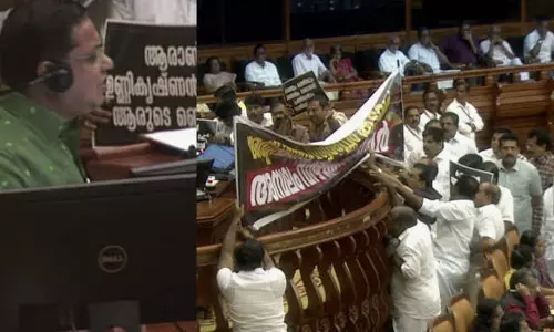 kerala विधानसभा में हंगामा, सबरीमाला मुद्दे पर मंत्री को इस्तीफ़ा देने की मांग