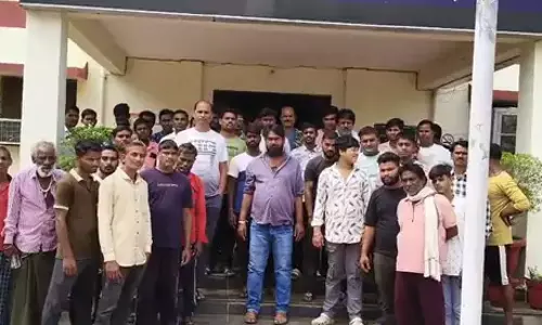 गोली मारने की धमकी दे रहा बदमाश, दहशत में मुजगहन थाना क्षेत्र के ग्रामीण