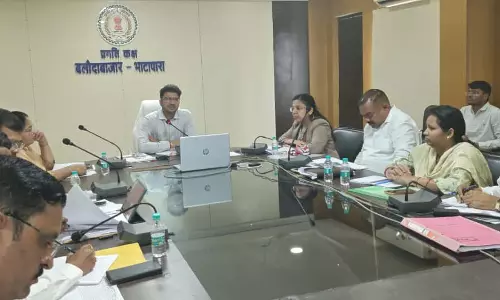 त्यौहारी सीजन में फिल्ड पर क़ानून व्यवस्था दुरुस्त रखें : कलेक्टर