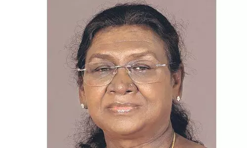 kerala: राष्ट्रपति द्रौपदी मुर्मू की सबरीमाला यात्रा के लिए पांच डोलियों की व्यवस्था kerala: राष्ट्रपति द्रौपदी मुर्मू की सबरीमाला यात्रा के लिए पांच डोलियों की व्यवस्था