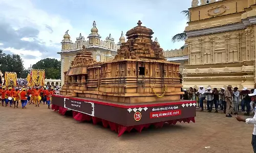मैसूर दशहरा जंबो सवारी जुलूस: गडग जिले की स्थिर छवि के लिए पुरस्कार