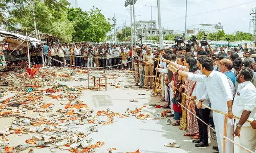Karur भगदड़ की सीबीआई जांच की याचिका पर तत्काल सुनवाई को सुप्रीम कोर्ट सहमत Karur भगदड़ की सीबीआई जांच की याचिका पर तत्काल सुनवाई को सुप्रीम कोर्ट सहमत