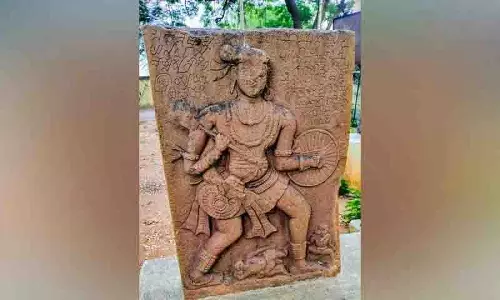Telangana हेरिटेज संग्रहालय में 10वीं शताब्दी के हीरो स्टोन की पहचान की गई