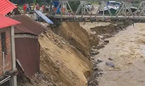 Sikkim : दुधे ब्रिज के ढहने से स्थानीय निवासियों में रोष Sikkim : दुधे ब्रिज के ढहने से स्थानीय निवासियों में रोष