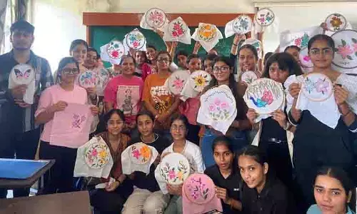 PAU के छात्रों ने कार्यशाला में कपड़ा सजावट की कला का अन्वेषण किया