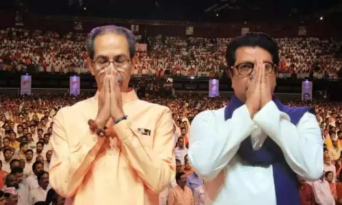 MNS-Shiv Sena गठबंधन ने सीटों का बंटवारा अंतिम रूप ले लिया MNS-Shiv Sena गठबंधन ने सीटों का बंटवारा अंतिम रूप ले लिया